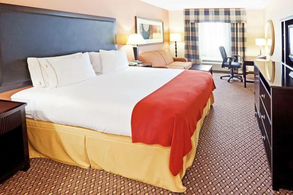 Holiday Inn Express Boston - Saugus, An Ihg Hotel Zewnętrze zdjęcie