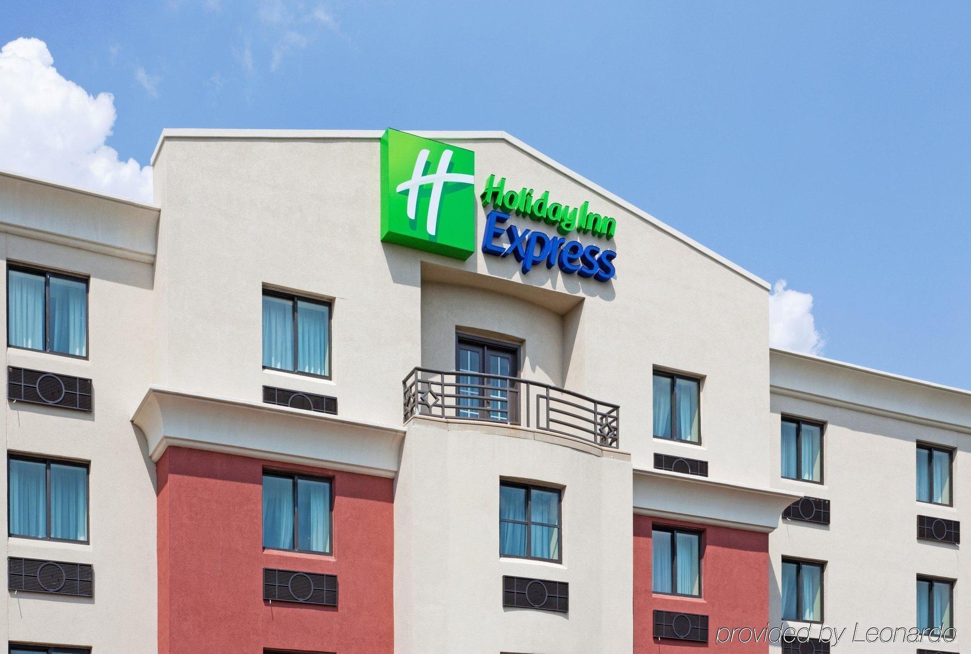 Holiday Inn Express Boston - Saugus By Ihg Zewnętrze zdjęcie