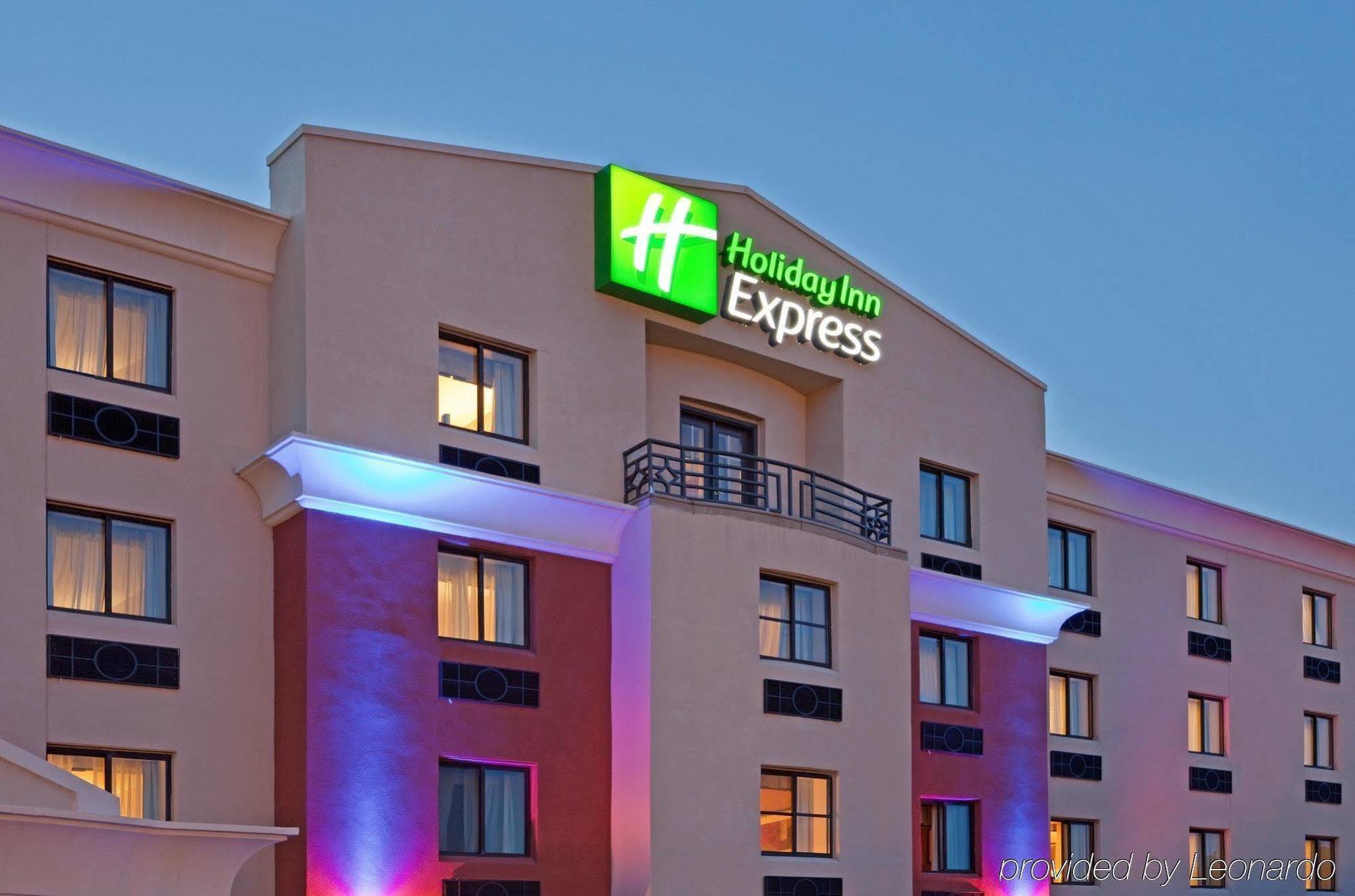 Holiday Inn Express Boston - Saugus By Ihg Zewnętrze zdjęcie