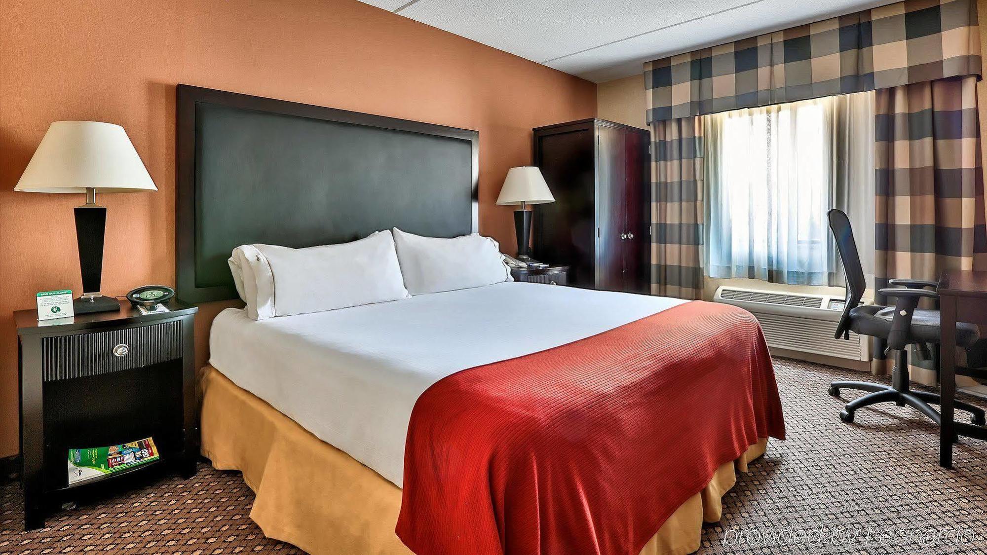 Holiday Inn Express Boston - Saugus By Ihg Zewnętrze zdjęcie