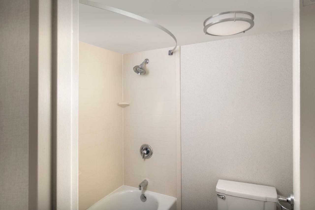 Holiday Inn Express Boston - Saugus By Ihg Zewnętrze zdjęcie