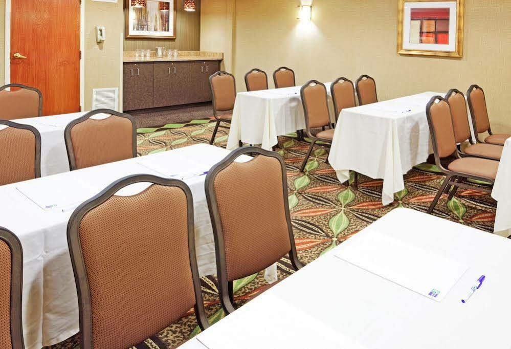 Holiday Inn Express Boston - Saugus By Ihg Zewnętrze zdjęcie