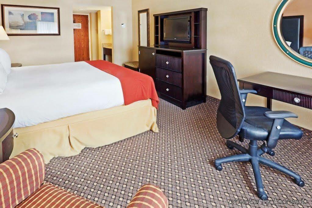Holiday Inn Express Boston - Saugus By Ihg Zewnętrze zdjęcie